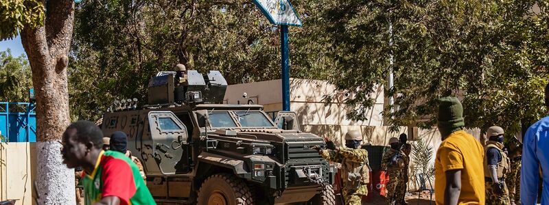 Ähnlich wie im Nachbarland Mali scheint die Regierung in Burkina Faso eine engere Anbindung an Russland zu suchen. - Foto: Sophie Garcia/AP/dpa