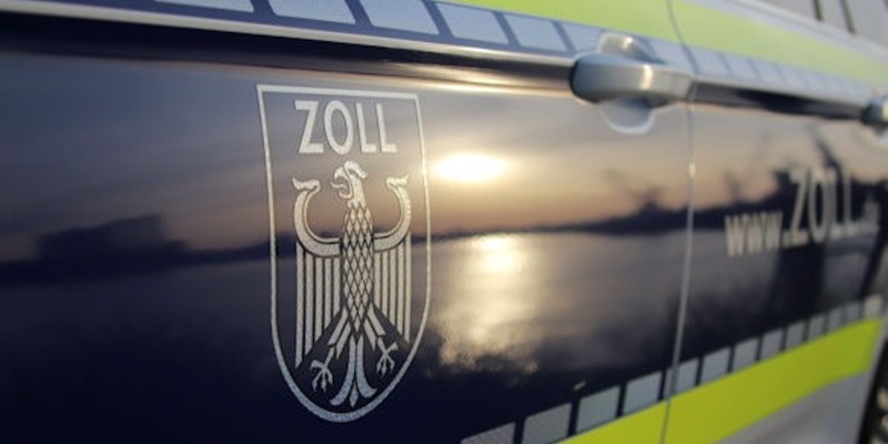 HZA-P: Das Hauptzollamt Potsdam begrüßt 65 Berufseinsteiger/ Jetzt Karriere beim ZOLL starten! - Foto: presseportal.de