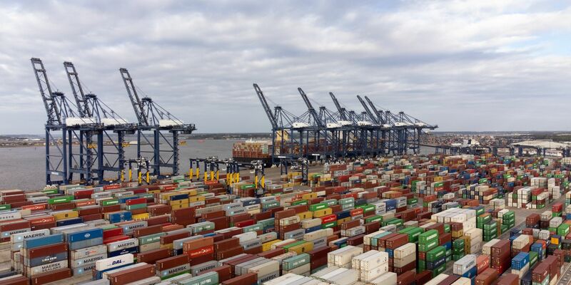 Nicht das erste gescheiterte Brexit-Vorhaben: London führt doch kein neues britisches Sicherheitssiegel ein, sondern behält das CE-Siegel der EU bei. - Foto: Joe Giddens/PA Wire/dpa