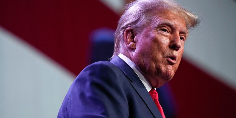 Donald Trump will nach der Präsidentenwahl 2024 wieder für die Republikaner ins Weiße Haus einziehen. - Foto: Charlie Neibergall/AP