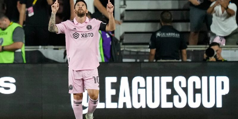 Erzielte wieder zwei Treffer für seinen neuen Club Inter Miami: Lionel Messi. - Foto: Rebecca Blackwell/AP