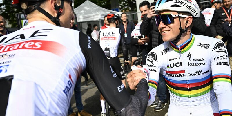 Tadej Pogacar (l) und Remco Evenepoel gehören zu den Favoriten im WM-Straßenrennen. - Foto: Jasper Jacobs/Belga/dpa