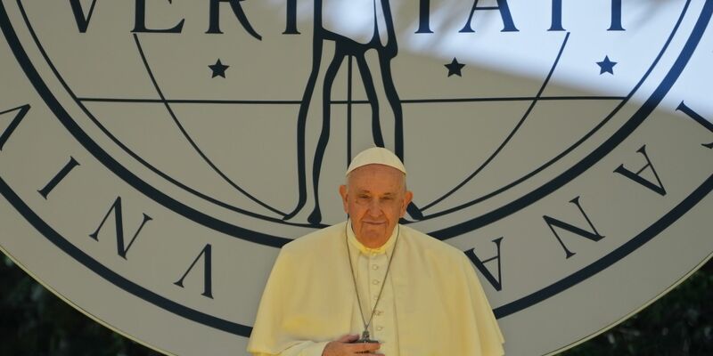 «Habt den Mut, Ängste durch Träume zu ersetzen»: Papst Franziskus. - Foto: Ana Brigida/AP/dpa