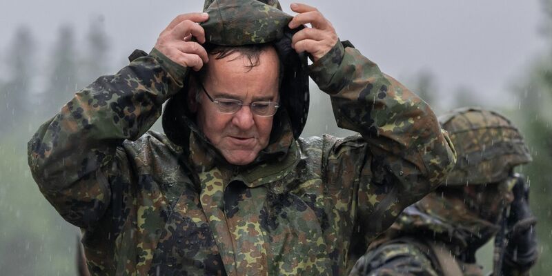 Verteidigungsminister Boris Pistorius nach dem neuen Spionage-Fall: «Wir sind hellwach» - Foto: Peter Kneffel/dpa