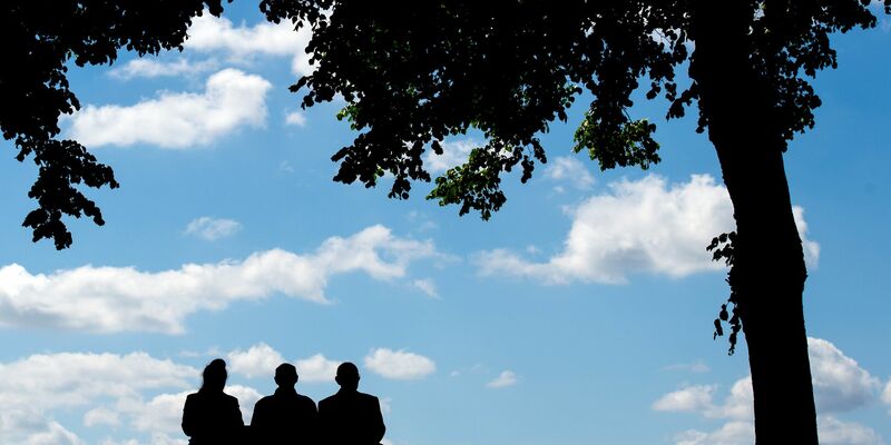 Wie kann man gesund möglichst alt werden? Viel hängt vom Lebenswandel ab. - Foto: Patrick Pleul/dpa