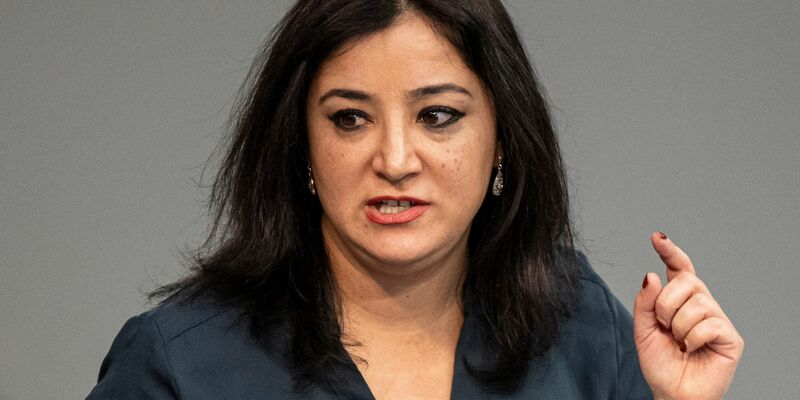 Gökay Akbulut (Die Linke) im Bundestag. - Foto: Fabian Sommer/dpa