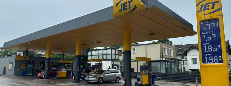 An der Tankstelle in Hamburg-Langenhorn soll sich der Vorfall ereignet haben. - Foto: Steven Hutchings/TNN/dpa