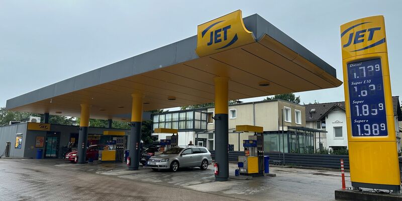 An der Tankstelle in Hamburg-Langenhorn soll sich der Vorfall ereignet haben. - Foto: Steven Hutchings/TNN/dpa
