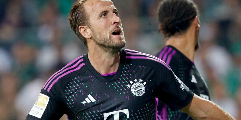 Bayern-Star Harry Kane bejubelt seinen ersten Bundesliga-Treffer. - Foto: Axel Heimken/dpa