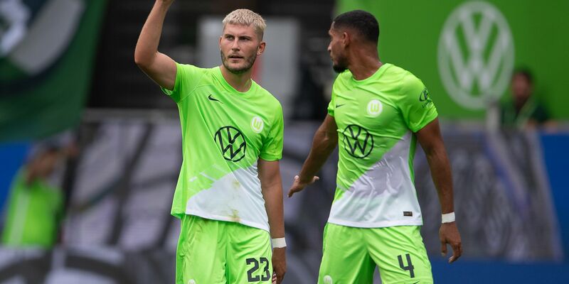 Wolfsburgs Trainer Ralph Hasenhüttl. - Foto: Swen Pförtner/dpa