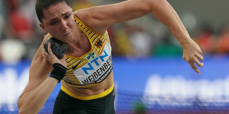 Siebenkämpferin Sophie Weißenberg ist nach dem ersten Tag in Schlagdistanz zur Bronzemedaille. - Foto: Marcus Brandt/dpa
