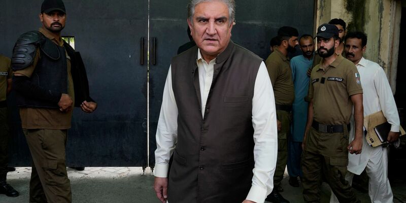 Der ehemalige Außenminister und Vize-Präsident der Oppositionspartei PTI, Shah Mahmood Qureshi. - Foto: K.M. Chaudary/AP