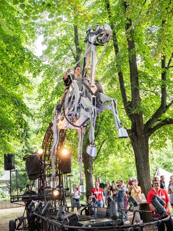 14 200 nadšených účastníků na devátém DIY festivalu / Léto, slunce, duch tvůrců: jeden týden