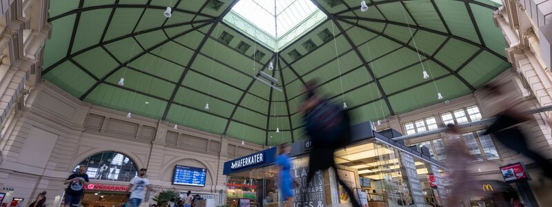 Ausgezeichnet: Der Hauptbahnhof in Halle/Saale. - Foto: Hendrik Schmidt/dpa