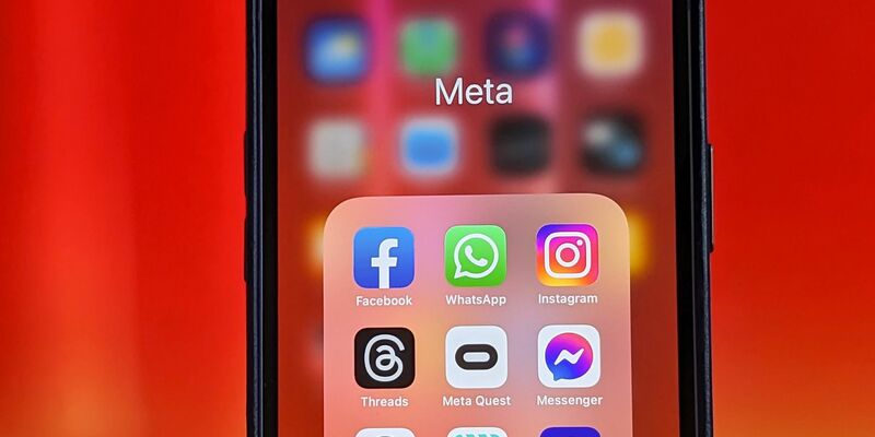 Die neuen Regeln gelten auch für den Facebook-Konzern Meta. - Foto: Christoph Dernbach/dpa