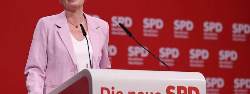 Die Duisburger Landtagsabgeordnete Sarah Philipp wurde mit großer Mehrheit als neue Vorsitzende gewählt. - Foto: David Young/dpa