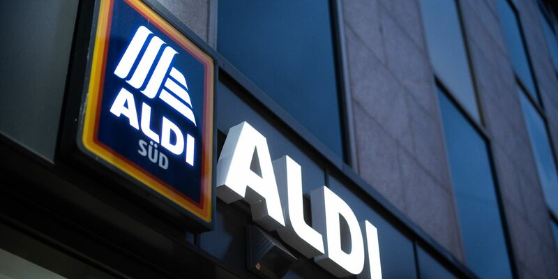Experimente mit Lebensmittel-Lieferungen gab es bisher nur bei Aldi-Auslandstöchtern in den USA, in Großbritannien und der Schweiz. - Foto: Marcel Kusch/dpa