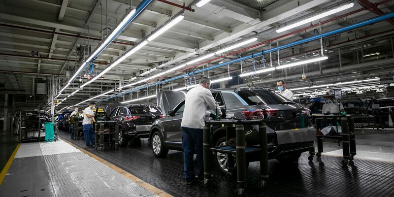 Die Produktion im VW-Montagewerk im portugiesischem Palmela steht vorerst still. - Foto: Hugo Amaral/SOPA Images via ZUMA Wire/dpa/Archiv