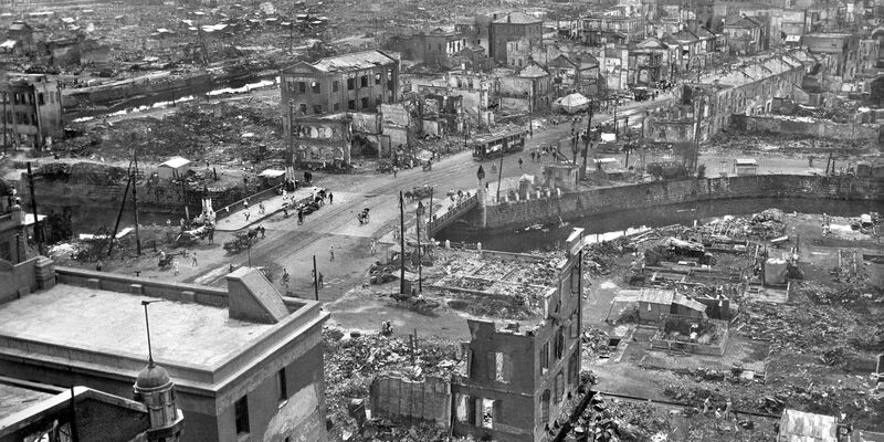 Dieses undatierte Foto zeigt die Nachwirkungen des Großen Kanto-Erdbebens im September 1923. Rund 145.000 Menschen kamen damals ums Leben. - Foto: Uncredited/Kyodo News/AP/dpa