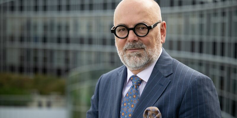 Schleswig-Holsteins früherer Ministerpräsident Torsten Albig (SPD) heuert als Lobbyist beim Tabakkonzern Philip Morris an. - Foto: Hannes P. Albert/dpa