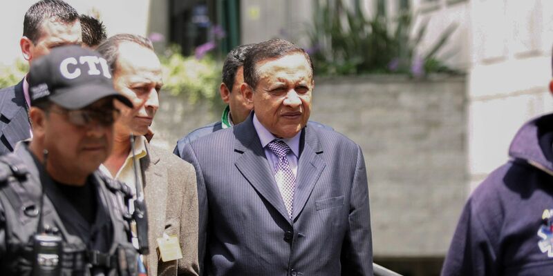 Miguel Alfredo Maza Marquez (M)war einst Chef des kolumbianischen Geheimdienstes DAS. Hier verlässt er gerade den Gerichtshof in Bogota. - Foto: Juan Pablo Bayona/colprensa/dpa