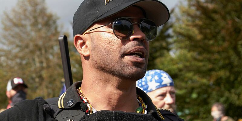 Eine Geschworenenjury hatte Henry «Enrique» Tarrio wegen «aufrührerischer Verschwörung» schuldig gesprochen. - Foto: Allison Dinner/AP/dpa