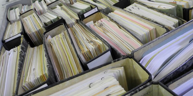 Unter anderem sollen die Services von Behörden und Ämter weiter digitalisiert werden. - Foto: Johannes Schmitt-Tegge/dpa