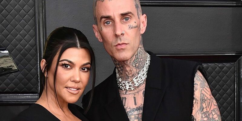 US-Realitystar Kourtney Kardashian und ihr Partner Travis Barker, Drummer von Blink 182. - Foto: Jordan Strauss/Invision/AP/dpa