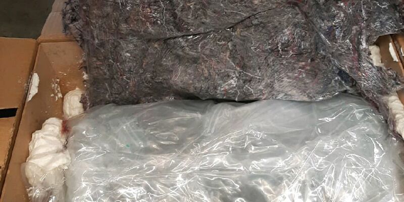 Marihuana in mehreren Folienschichten verpackt. Der Zoll in Heilbronn hat es gefunden. - Foto: -/Hauptzollamt Heilbronn/dpa