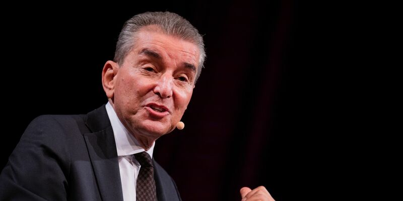 Der Publizist Michel Friedman beim Literaturfestival lit.Cologne Spezial im Oktober 2022. - Foto: Rolf Vennenbernd/dpa
