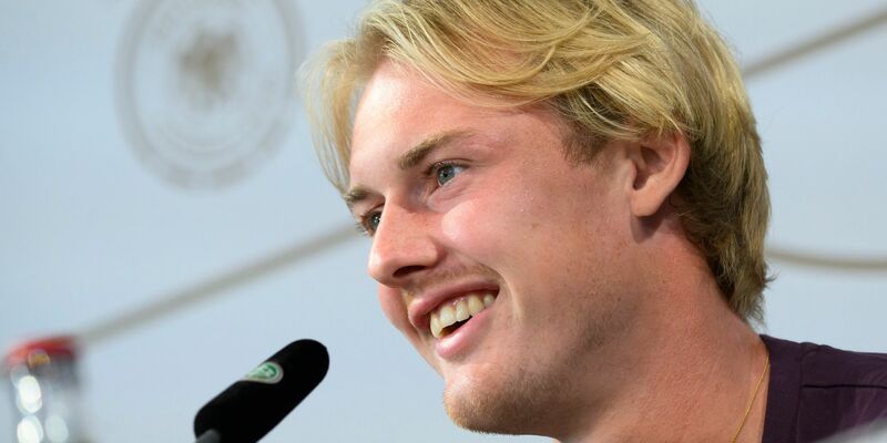 Julian Brandt warnt vor dem japanischen Team. - Foto: Julian Stratenschulte/dpa