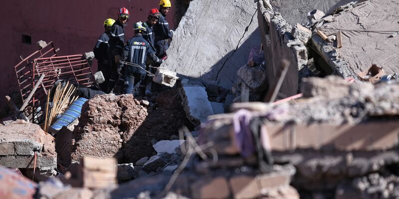 Am vierten Tag nach dem schweren Beben schwindet die Hoffnung zunehmend, unter den Trümmern noch Überlebende zu finden. - Foto: Fernando Sánchez/EUROPA PRESS/dpa