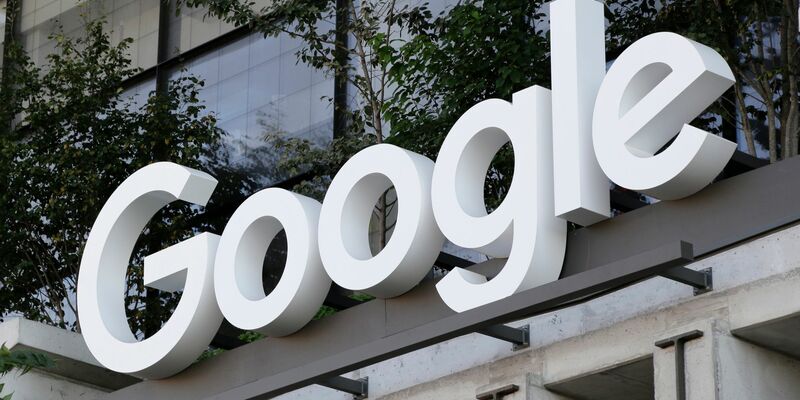 Google muss sich vor Gericht einem Wettbewerbsprozess stellen. - Foto: Peter Morgan/AP