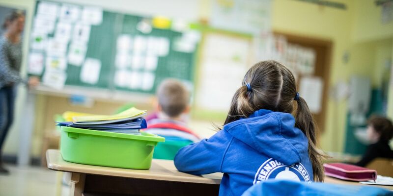 «Deutschland muss in den Bildungsbereich investieren, vor allem in die unterfinanzierten Grundschulen», fordert Georg Graf Waldersee, Vorsitzender von Unicef Deutschland. - Foto: Marcel Kusch/dpa
