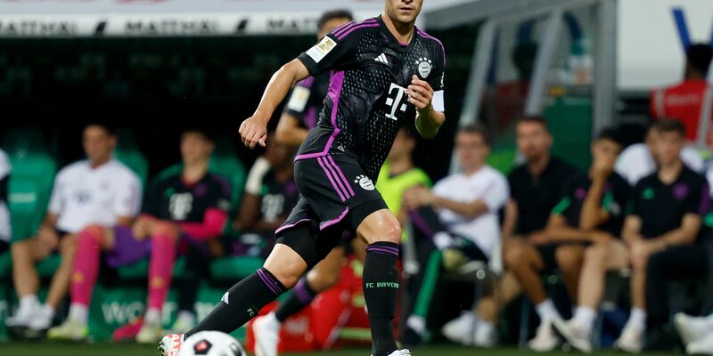 Ob Bayerns Joshua Kimmich im Topspiel gegen Leverkusen dabei sein kann, ist noch fraglich. - Foto: Axel Heimken/dpa