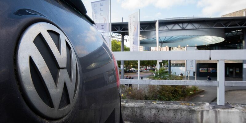 Aufgeflogen war der Skandal 2015, als die US-Umweltbehörde EPA über Manipulationen bei Abgastests von Dieselautos informierte. - Foto: Julian Stratenschulte/dpa