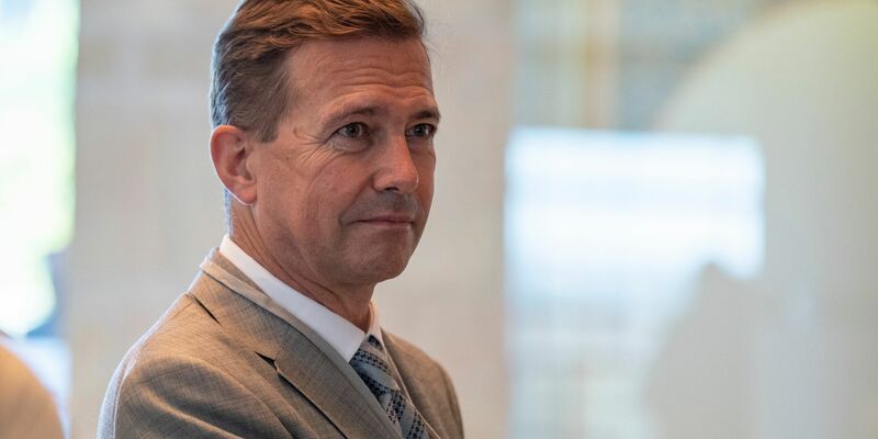 Steffen Seibert bei einer Veranstaltung in Jerusalem. - Foto: Christophe Gateau/dpa