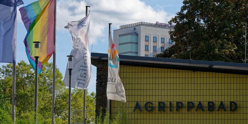 Mutmaßlicher sexueller Übergriff in einem Kölner Bad: Das mutmaßliche Opfer konnte sich aus der Situation befreien und Hilfe holen. - Foto: Henning Kaiser/dpa