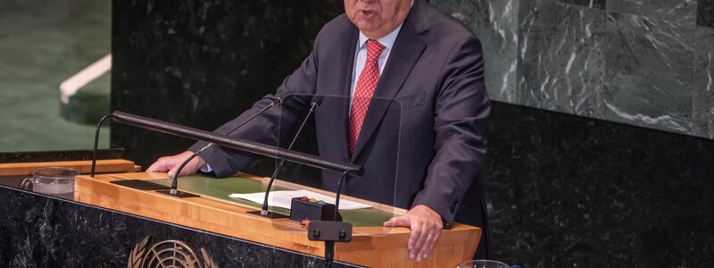 António Guterres spricht bei der Konferenz über Stand der Nachhaltigkeitsziele der Vereinten Nationen. - Foto: Michael Kappeler/dpa