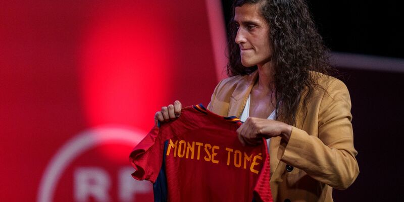Montse Tomé ist neue Trainerin der spanischen Frauen-Nationalmannschaft. - Foto: Manu Fernandez/AP/dpa