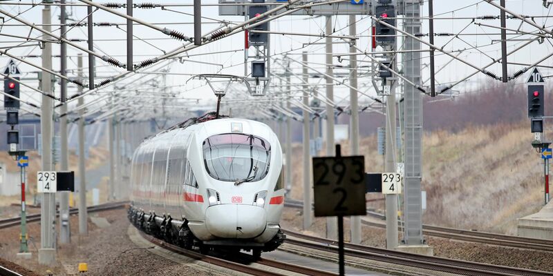 Die wichtige Nord-Süd-Achse Hannover-Hamburg soll 2029 generalsaniert werden. - Foto: Jan Woitas/dpa-Zentralbild/dpa