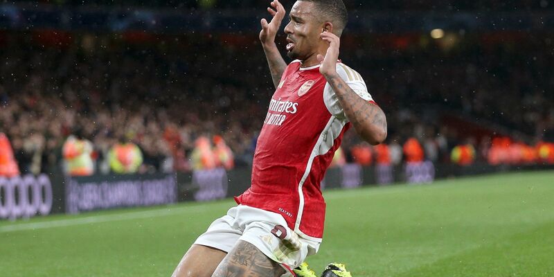 Arsenals Gabriel Jesus jubelt nach seinem Tor zum 3:0 gegen den PSV Eindhoven. - Foto: Nigel French/PA Wire/dpa
