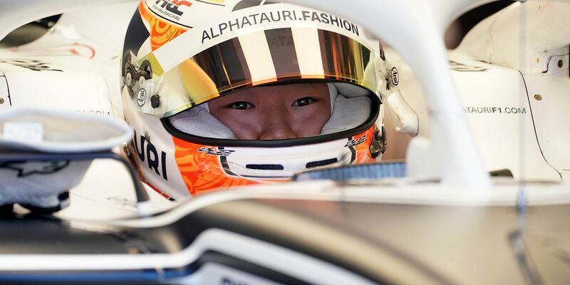 Liefert sich mit Liam Lawson und Daniel Ricciardo einen Dreikampf um zwei Stammplätze: Yuki Tsunoda. - Foto: Hasan Bratic/dpa