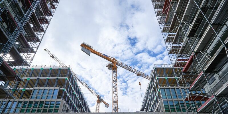 Die Wohnungsnot in Deutschland hat weitreichende Folgen, konstatiert der Deutsche Gewerkschaftsbund. - Foto: Annette Riedl/dpa