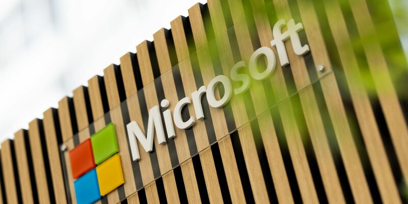 Microsoft will mit der neuen Tastatur Funktionen auf Basis Künstlicher Intelligenz noch nahtloser in sein Betriebssystem einwerben. - Foto: Rolf Vennenbernd/dpa