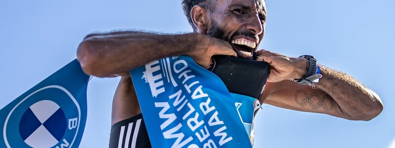 Amanal Petros verbesserte den deutschen Marathon-Rekord auf 2:04:58 Stunden. - Foto: Andreas Gora/dpa