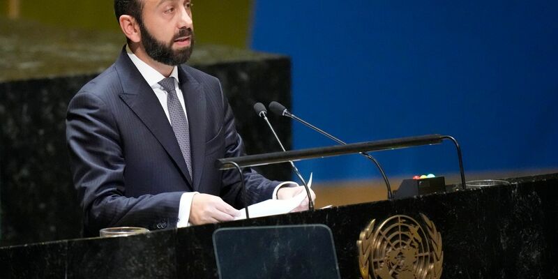 Ararat Mirsojan spricht auf der Generalversammlung der Vereinten Nationen. - Foto: Mary Altaffer/AP/dpa