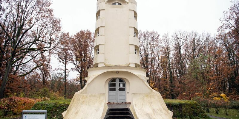 Der Einsteinturm in Potsdam «wird jetzt wieder 20 bis 30 Jahre halten.» - Foto: Soeren Stache/dpa-Zentralbild/dpa