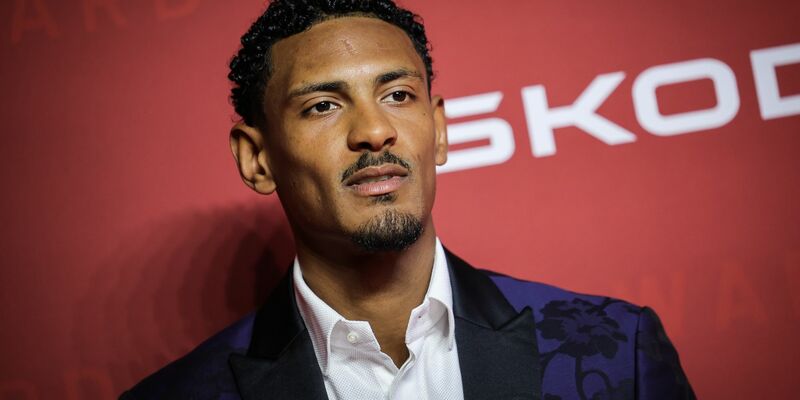 BVB-Star Sébastien Haller wurde 2022 mit Hodenkrebs diagnostiziert. - Foto: Christian Charisius/dpa