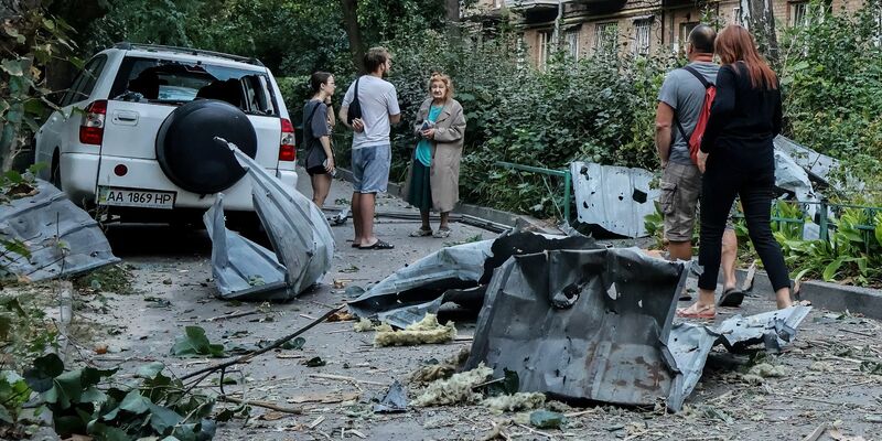 Die ukrainische Hauptstadt wird immer wieder von Russland angegriffen. In einem Vorort von Kiew soll es zu einem Kriegsverbrechen gekommen sein. - Foto: Aleksandr Gusev/SOPA Images via ZUMA Press Wire/dpa